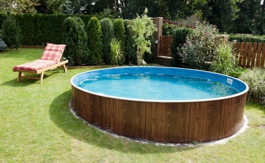 Pool winterfest machen: So überwintert dein Pool im Garten! Gartenpool Garten Liege
