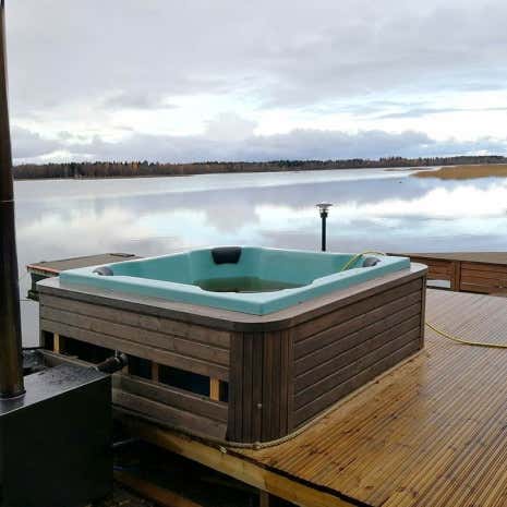 Klant afbeelding: Hot tub - Badkuip met sanitair acryl inzetstuk - Quattro