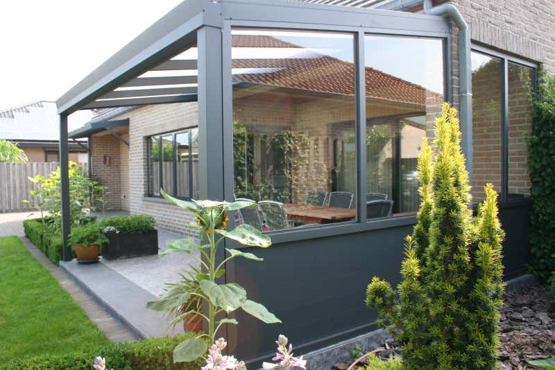 Klant afbeelding: Aluminium terrasoverkapping plat dak