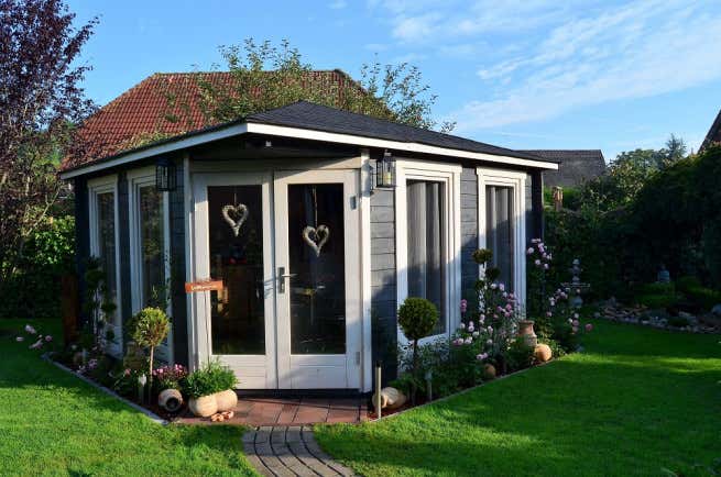 Klant afbeelding: 5-hoekig Tuinhuis Maja ISO