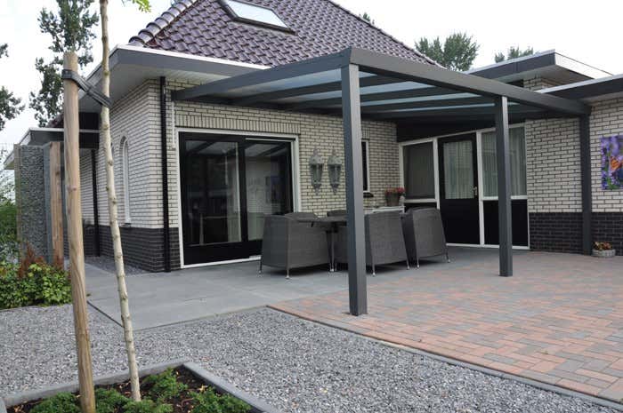 Klant afbeelding: Aluminium terrasoverkapping plat dak