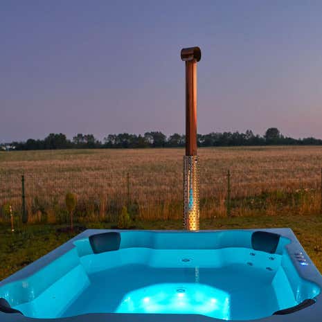 Klant afbeelding: Hot tub - Badkuip met sanitair acryl inzetstuk - Quattro