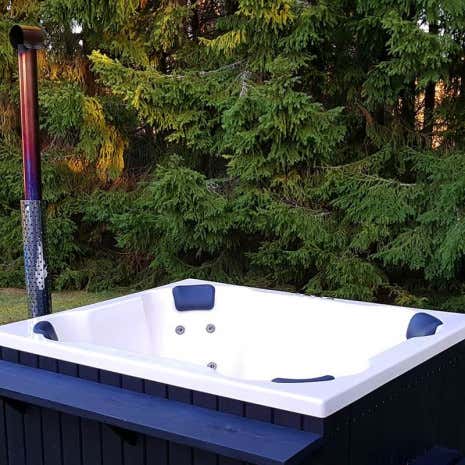 Klant afbeelding: Hot tub - Badkuip met sanitair acryl inzetstuk - Quattro