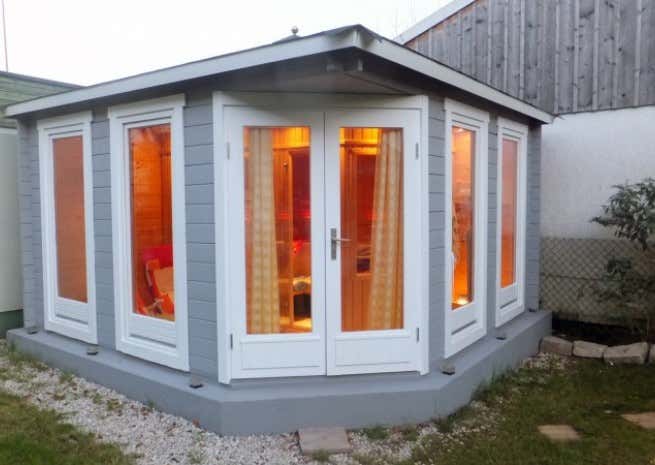 Klant afbeelding: 5-hoekig Tuinhuis Maja ISO