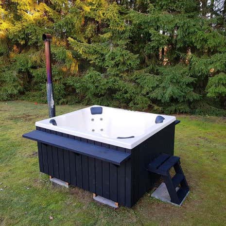 Klant afbeelding: Hot tub - Badkuip met sanitair acryl inzetstuk - Quattro