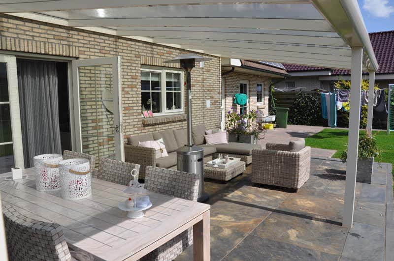 Klant afbeelding: Aluminium terrasoverkapping plat dak