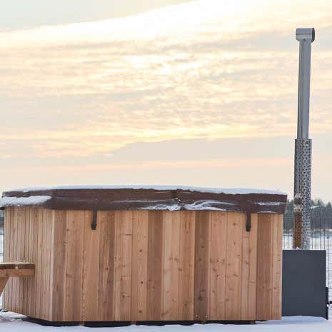 Klant afbeelding: Hot tub - Badkuip met sanitair acryl inzetstuk - Quattro