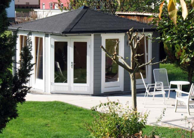 Klant afbeelding: 5-hoekig Tuinhuis Maja ISO
