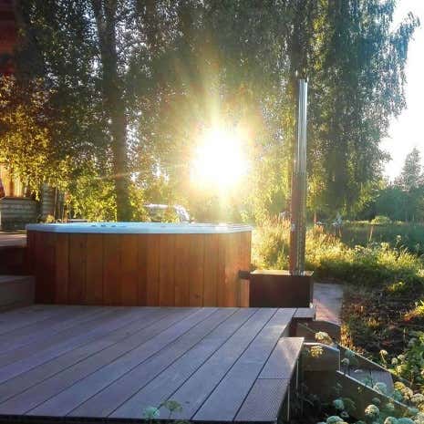 Klant afbeelding: Hot tub - Badkuip met sanitair acryl inzetstuk - achtkantig