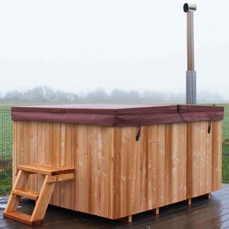 Klant afbeelding: Hot tub - Badkuip met sanitair acryl inzetstuk - Quattro